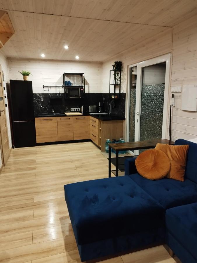 Domino - Domek Nad Jeziorem Bieniowice Zewnętrze zdjęcie